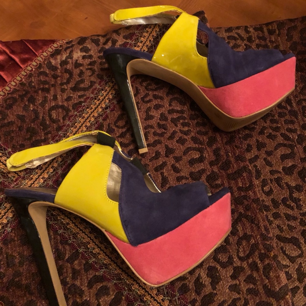 Jessica Simpson Bendie Platform